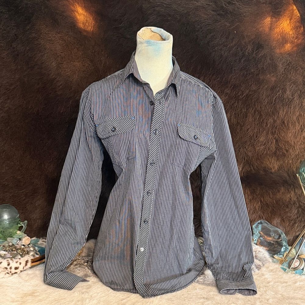 Striped Button-Up Shirt S (3348)